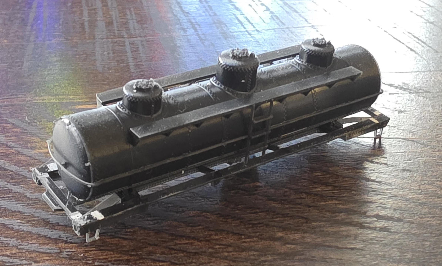N scale UTLX Tank Car kits (and others)